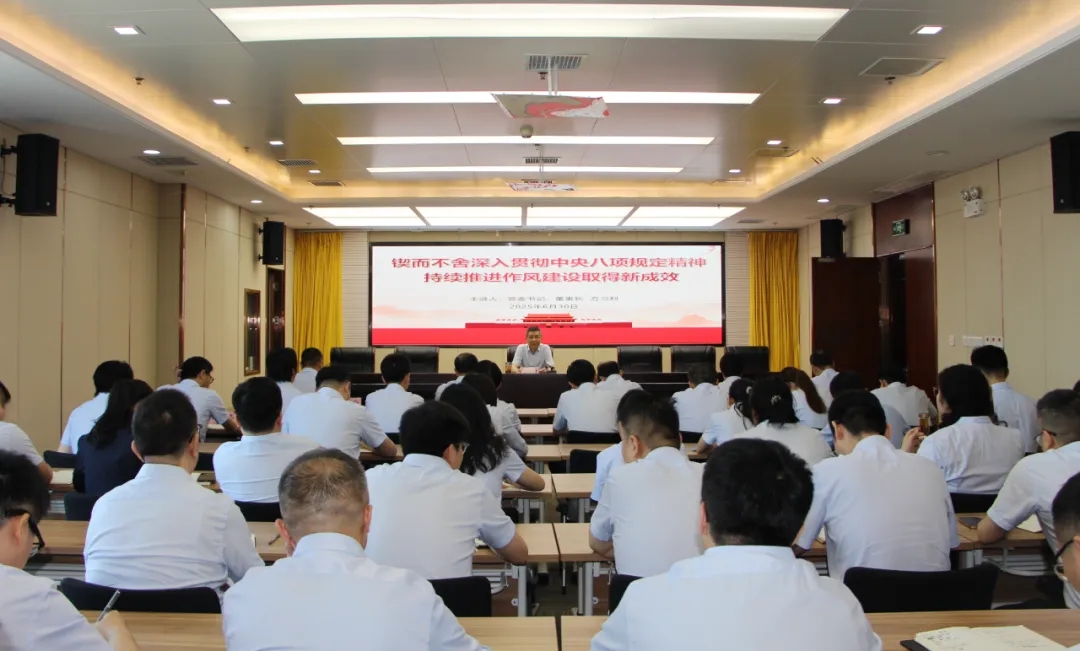 b3ebe65eb386d204d052adeffc0643ba.jpg